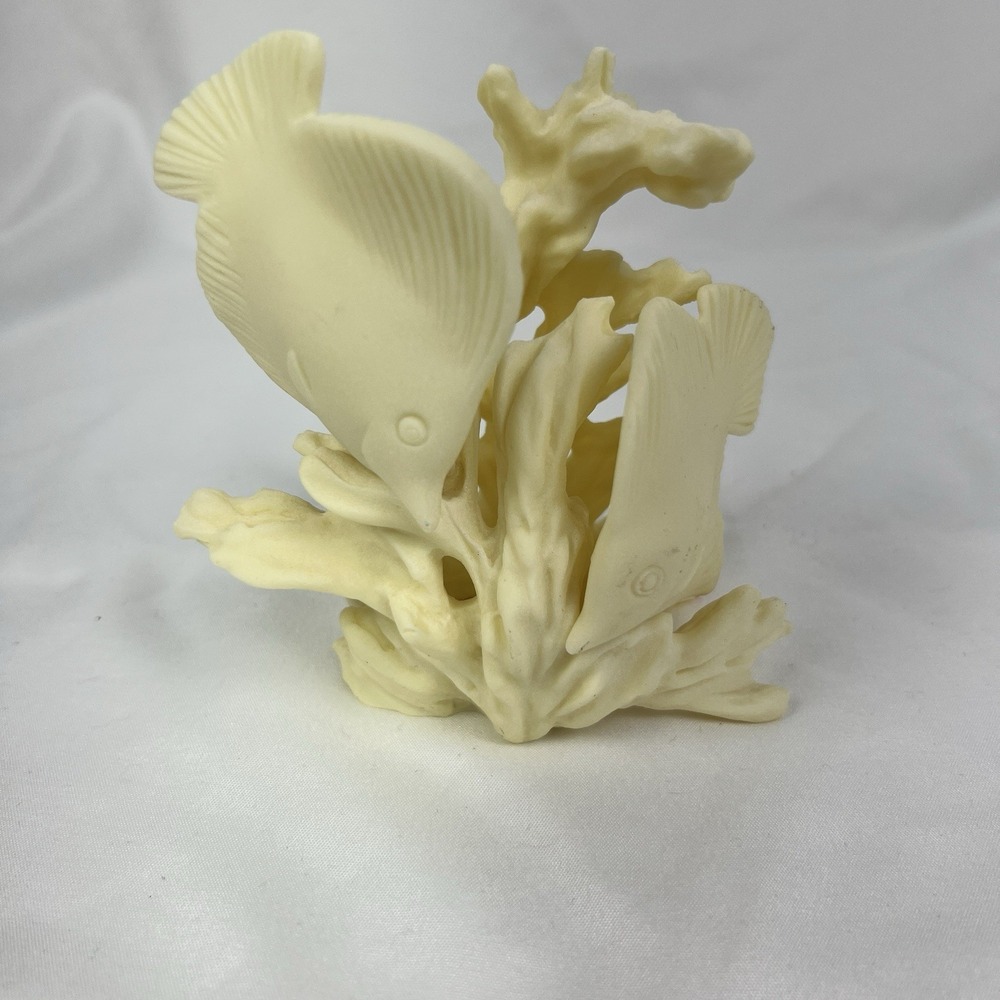 Vintage Style Cream Fish Coral Figurine Coastal‎ Nautical Beach House Decor